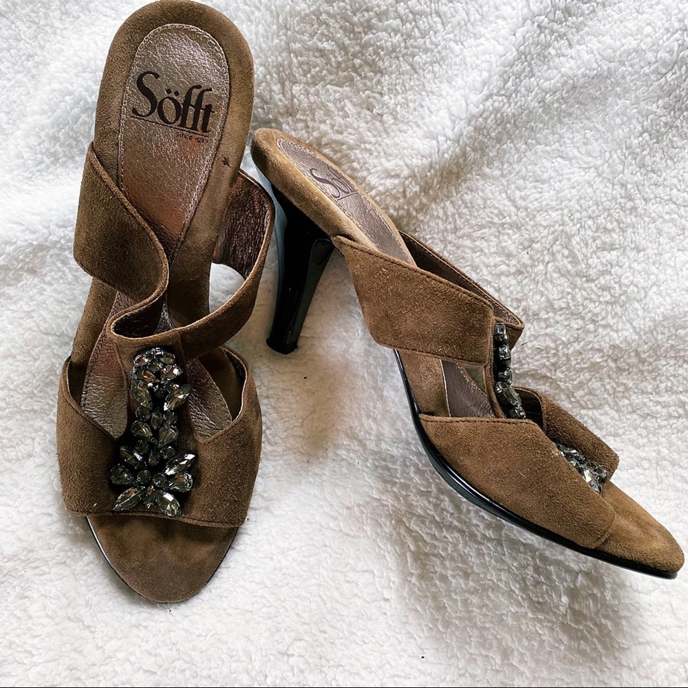 Sofft suede jeweled mule sandals EUC